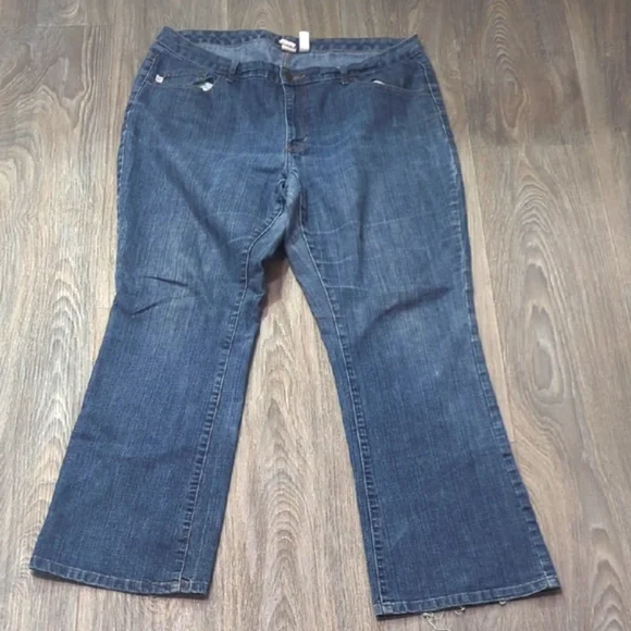 ❤️5/$25 Bobbie Brooks Deep Indigo Flare Jeans - Picture 1 of 7